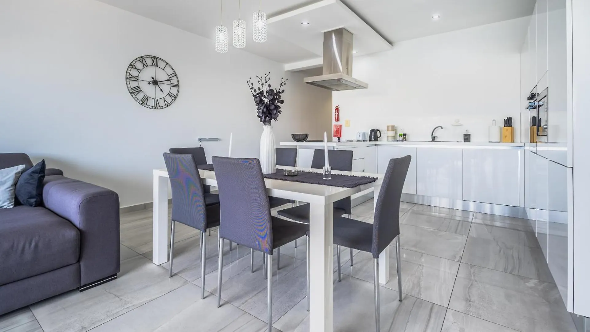 Large & Modern 3Br Seafront Apartment With Large Balcony - Close To Saint Julian'S, Sliema, & Manoel Island Gzira 0*,  Malta